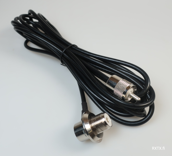 C4 ANTENNINJALKA UHF-LIITTIMELLÄ KAAPELI 5m - Kiinteät antennijalat - 602010 - 1