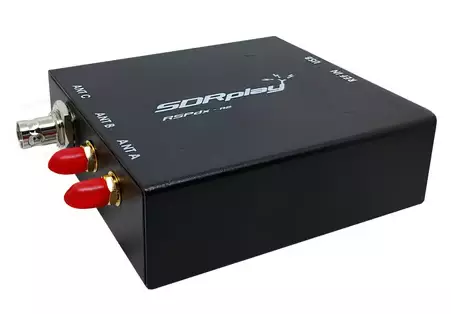 SDRPLAY RSPDX-R2 SDR VASTAANOTIN 1kHz - 2GHz TIETOKONEESEEN - SDR-tietokonevastaanottimet 0,1-3000MHz - 403000 - 1