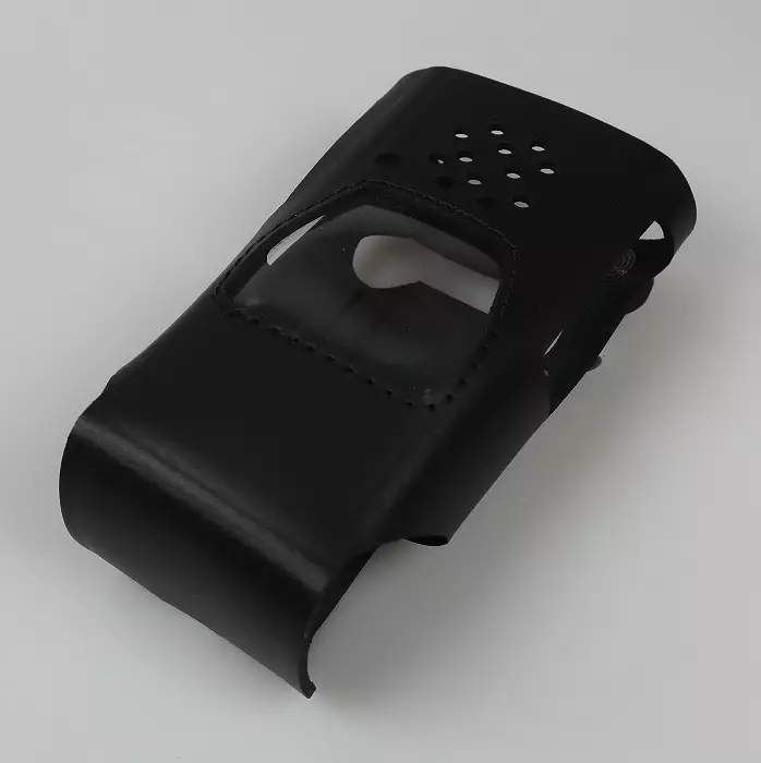 KANTOLAUKKU PANTHER CB, HP72 CB, GENZO, NAHKAA - Radiopuhelimien säilytys ja kuljetus - 316030 - 1