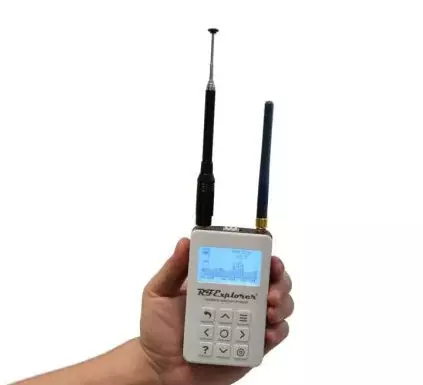 RF EXPLORER 4G COMBO PLUS - SLIM SPECTRIANALYSAATTORI 50kHz - 4GHz - Antennianalysaattorit - 618023 - 2