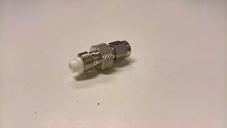 ADAPTERI FME-N/SMA-U - Liitinadapterit - 704733 - 1