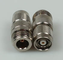 ADAPTERI N-N/TNCR-U - Liitinadapterit - 704274 - 1