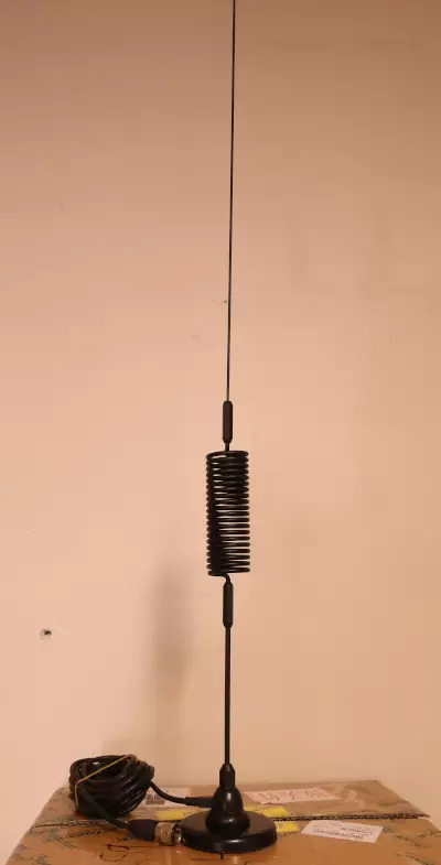 TORNADO STINGER MAG CB27 MAGNEETTIANTENNI 130cm - CB autoantennit 25-30 MHz - 502215 - 1