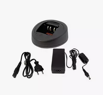 NNTN8273A PÖYTÄLATURI DP2x00, DP3400, DP3600, DP4x00, DP4X01 ATEX, DP4X01 MINING ATEX, R5 Series - Motorola laturit - 302029 - 1