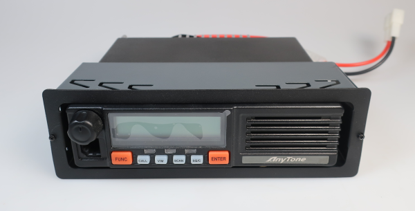 GM3188 DIN-TELINE ANYTONE AT-5189, ZODIAC TRANSPORT 80 ja MOTOROLA DM1400 - Radiopuhelimen asennustelineet - 311029 - 1